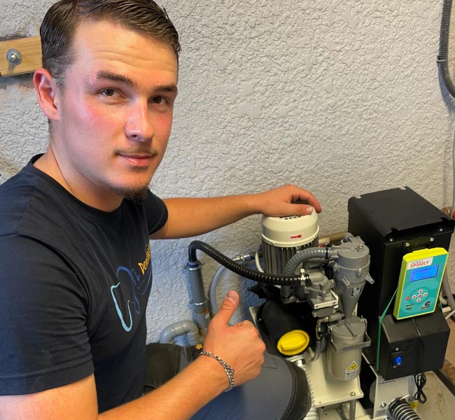 Lucas technicien en matériel dentaire sur la métropole Lillois